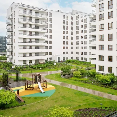 Postepu Mokotow * ורשה